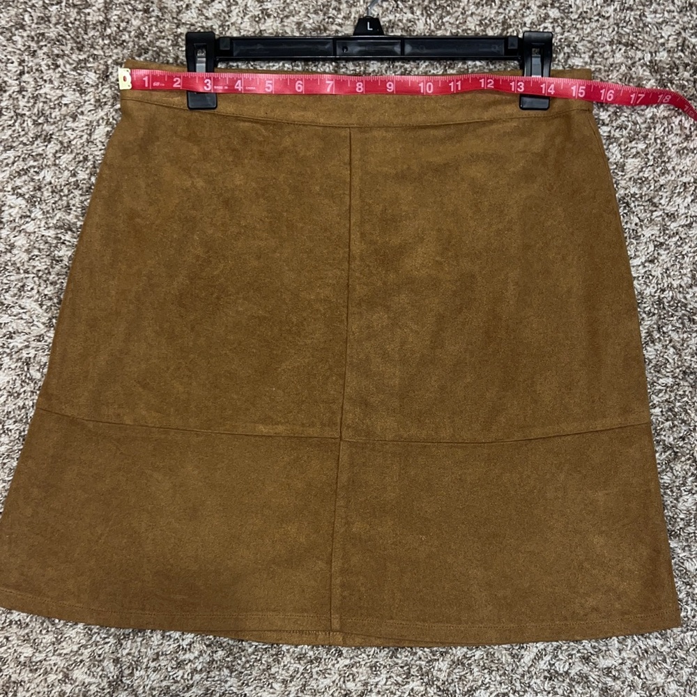 Sans Souci Size L Paneled Faux Suede Mini Skirt - Picture 4 of 9